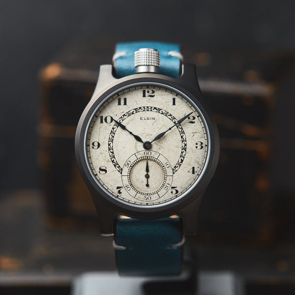 The Chicago 075 (45mm) Studio Lifestyle Image