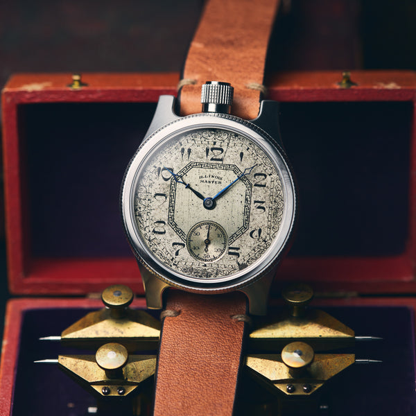 The Springfield 116 (45mm) Studio Lifestyle Image
